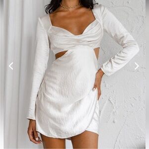 Selfie Leslie Shaken Not Stirred Cut Out Waist Long Sleeve Pleat Mini Dress NEW